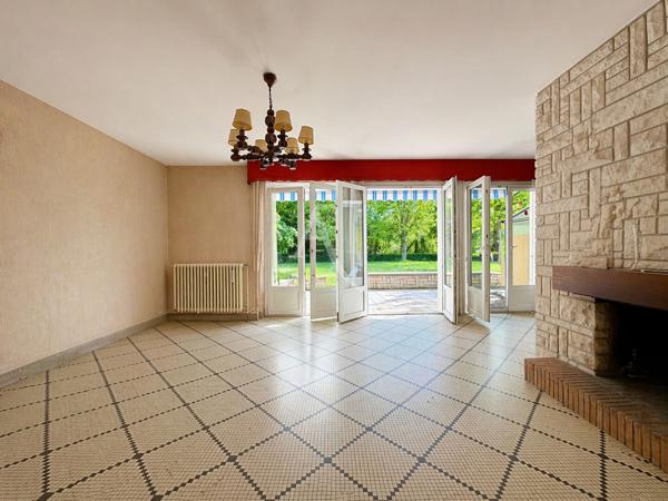Maison Rochecorbon 10 pièce(s) 226 m2