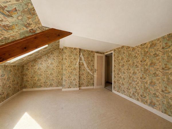 Maison Rochecorbon 10 pièce(s) 226 m2