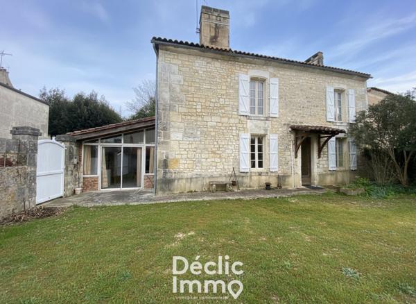 Vente maison à rénover Saint meme les carrieres, 113m² 5 pièces 128 400€ avec garage