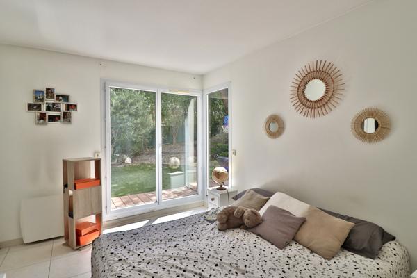 Bel appartement T4 avec jardin et entrée privative