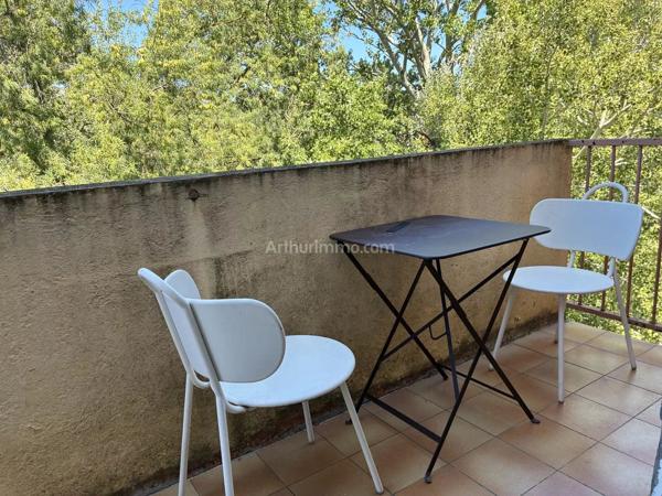Vente                                                      Appartement
                        
                     3 pièces                      68 m2                     à Aubagne