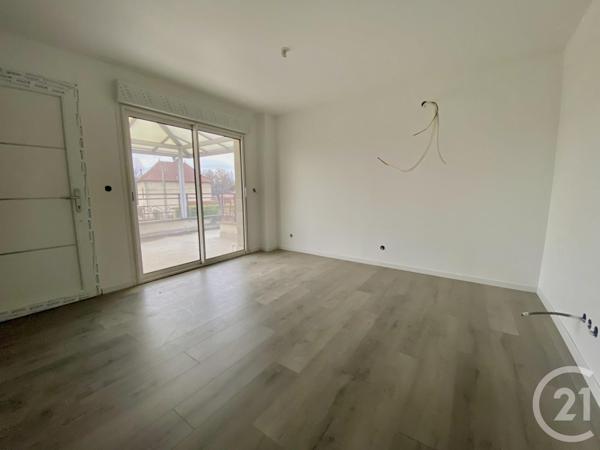 Appartement T3 à vendre  3 pièces - 55,80 m2 LES ABRETS EN DAUPHINE - 38