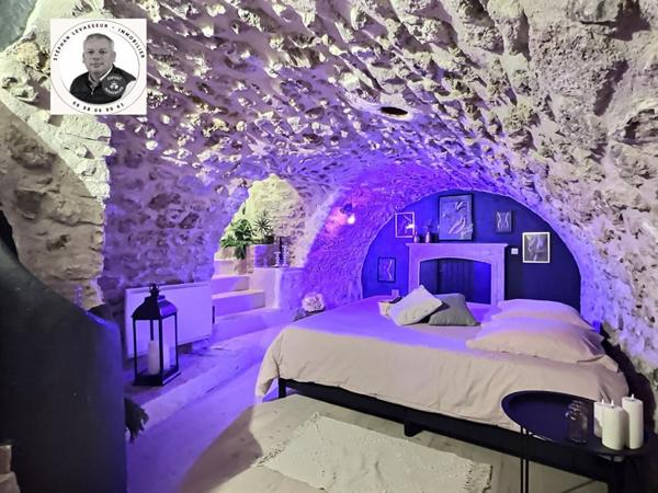 APPARTEMENT ATYPIQUE