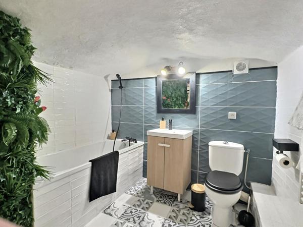 APPARTEMENT ATYPIQUE