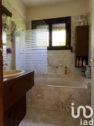 Maison à vendre 6 pièces 122 m² Sainte-Geneviève