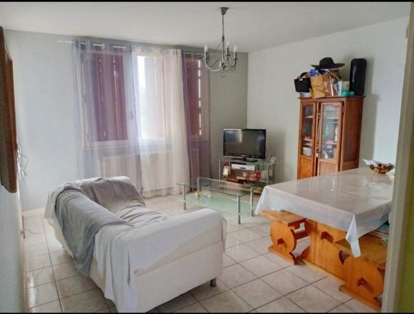 Appartement à ROMANS-SUR-ISERE, 26100 - 3 pièces 63m²