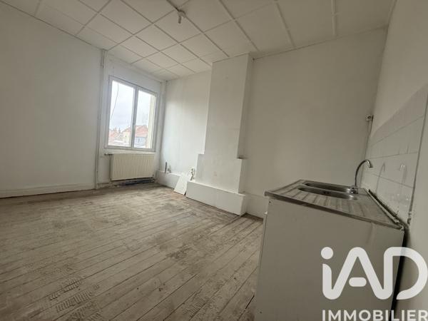 Immeuble à vendre 141 m² Avion