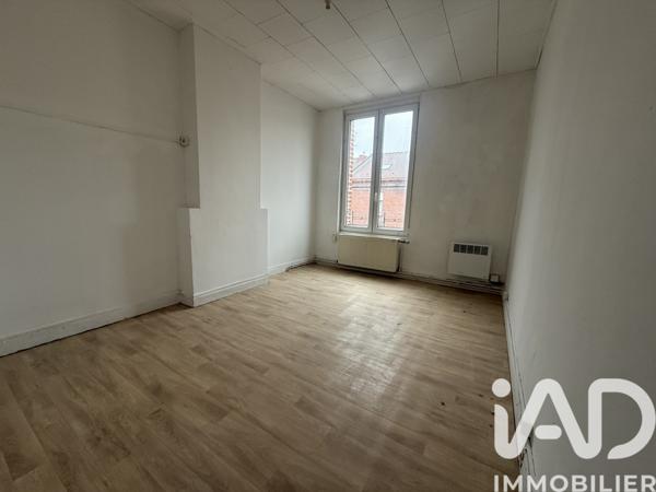 Immeuble à vendre 141 m² Avion