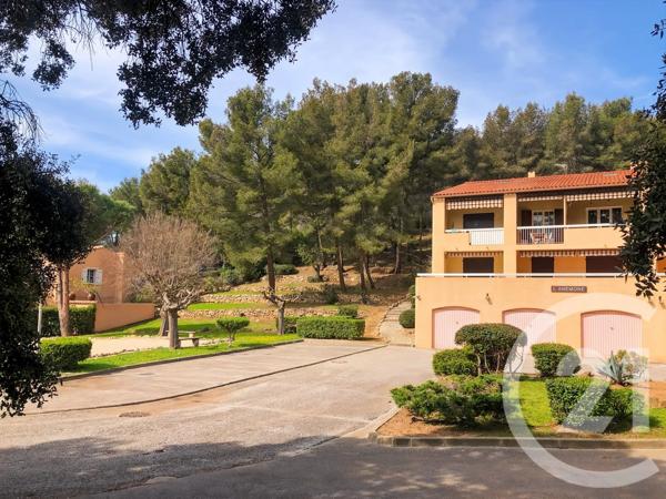 Appartement T3 à vendre  3 pièces - 83,80 m 2   LA CIOTAT  - 13