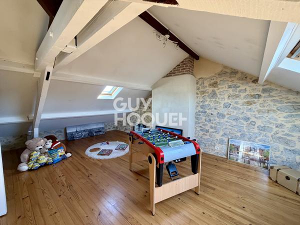 MAISON À VENDRE DE 7 PIÈCES DE 180,00 M²