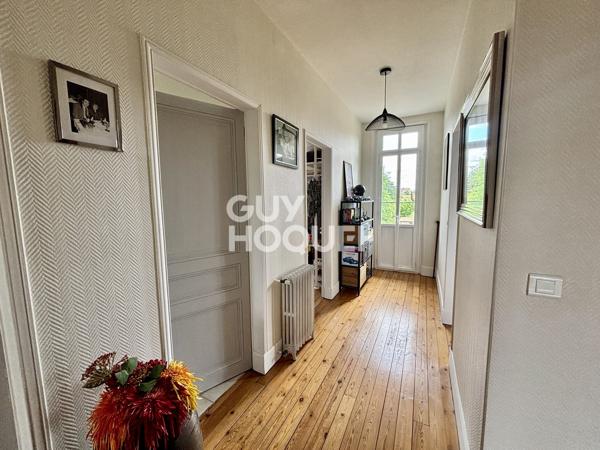 MAISON À VENDRE DE 7 PIÈCES DE 180,00 M²