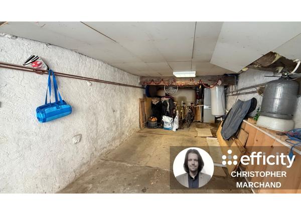 Maison
         4 pièces
        - 102 m² 165 000 € *