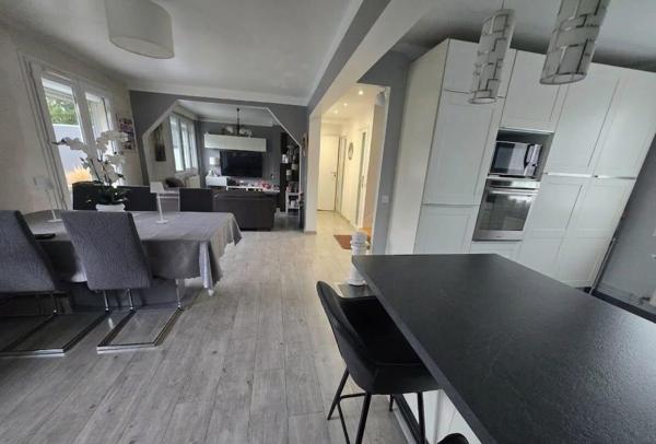 Maison Tremblay En France - 125 m2 - Sous-sol Total - Secteur recherché