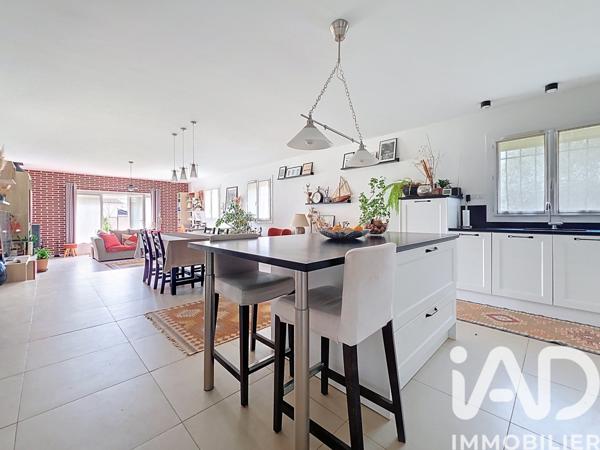 Maison à vendre 4 pièces 111 m² Manduel