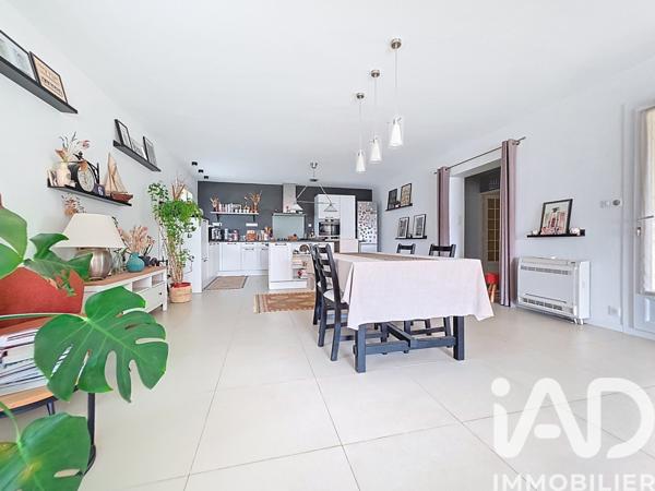 Maison à vendre 4 pièces 111 m² Manduel