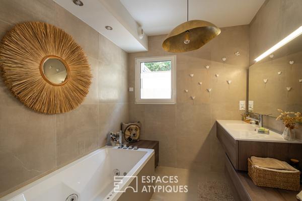 Maison contemporaine de plain-pied en coeur de bourg