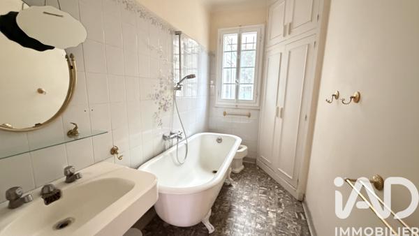 Maison à vendre 6 pièces 165,93 m² Vaux-le-Pénil