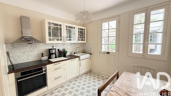 Maison à vendre 6 pièces 165,93 m² Vaux-le-Pénil