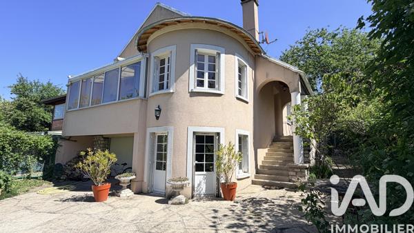 Maison à vendre 6 pièces 165,93 m² Vaux-le-Pénil