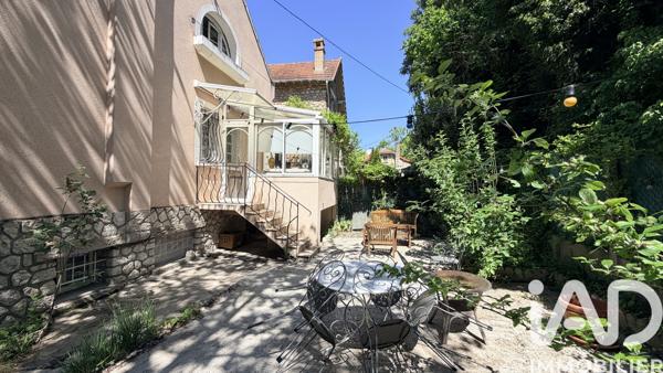 Maison à vendre 6 pièces 165,93 m² Vaux-le-Pénil