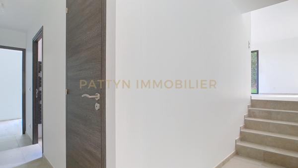 Toussieux (01600) Maison moderne et neuve de 4 chambres sur son terrain de 600 m²