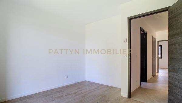 Toussieux (01600) Maison moderne et neuve de 4 chambres sur son terrain de 600 m²