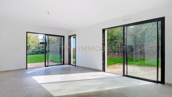 Toussieux (01600) Maison moderne et neuve de 4 chambres sur son terrain de 600 m²