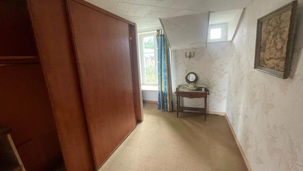 Propriété à vendre Manoir 15 pièces sur 4,5 Ha secteur GUERLEDAN(22)