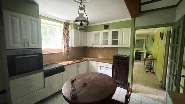 Propriété à vendre Manoir 15 pièces sur 4,5 Ha secteur GUERLEDAN(22)