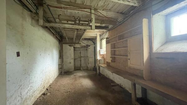 Propriété à vendre Manoir 15 pièces sur 4,5 Ha secteur GUERLEDAN(22)