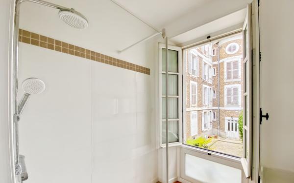Appartement à vendre    3 pièces • 82,50 m2 Versailles