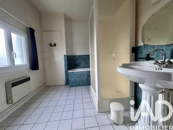 Maison à vendre 5 pièces 130,56 m² Vaux-le-Pénil
