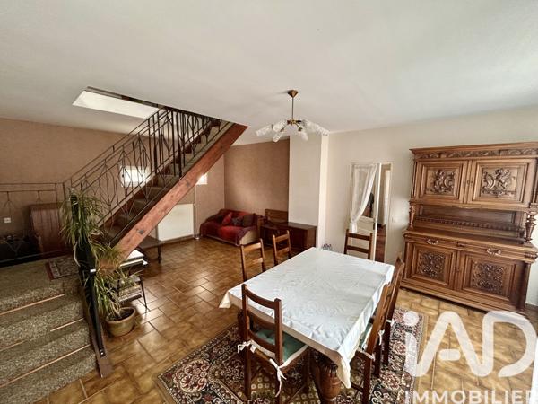 Maison à vendre 5 pièces 130,56 m² Vaux-le-Pénil