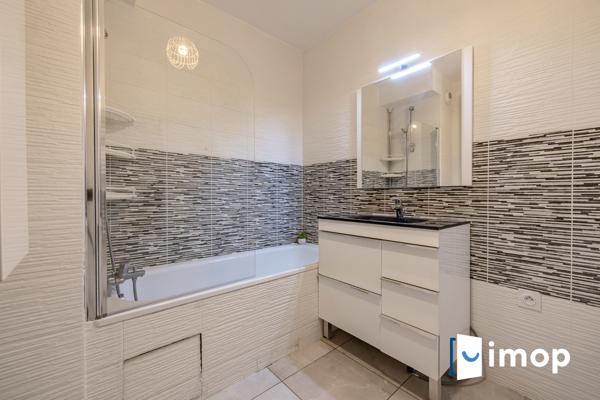 Jolie 2 chambres avec parking et balcon