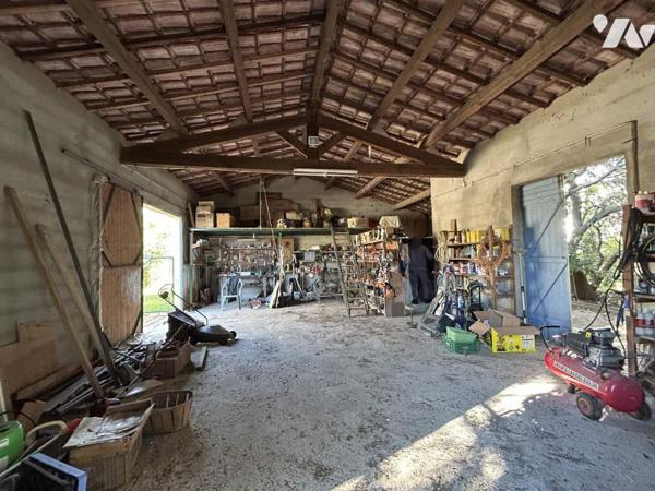 Propriété 3 habitations - hangars Terrain 3.8 Ha