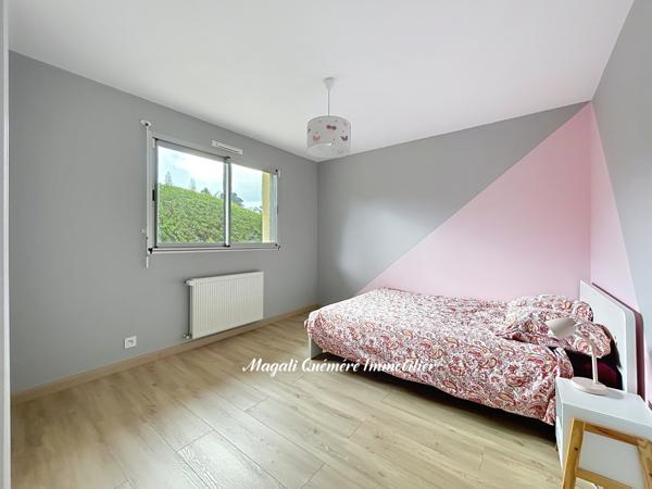 Montfort-sur-Meu (35160) Maison d'architecte 8 p - 259 m² - Magnifique vue panoramique - Montfort sur Meu (35160) - 25 min Rennes gare