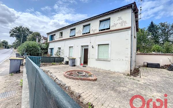 Immeuble à vendre    4 pièces •  Domérat