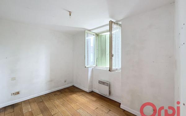 Immeuble à vendre    4 pièces •  Domérat