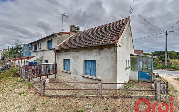 Immeuble à vendre    4 pièces •  Domérat