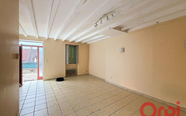 Immeuble à vendre    4 pièces •  Domérat