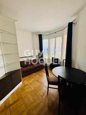 STUDIO MEUBLE PROCHE METRO-GARE-COMMERCES