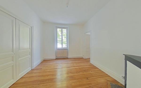 Appartement à louer    4 pièces •  Romans-sur-Isère