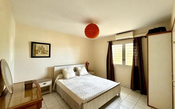 Maison à vendre    5 pièces •  Koungou