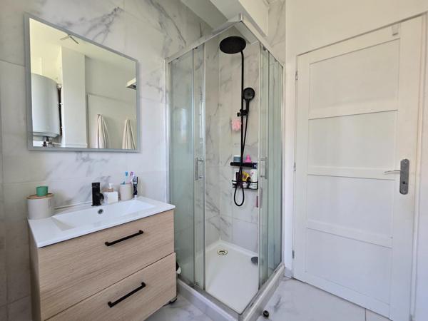 Bouches du Loup Studio avec terrasse