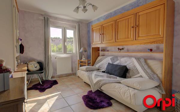 Maison à vendre    6 pièces •  Bourgoin-Jallieu