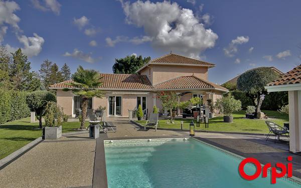 Maison à vendre    6 pièces •  Bourgoin-Jallieu