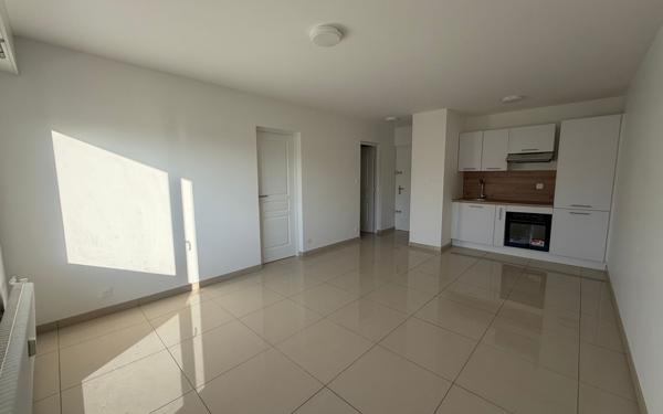 Appartement à vendre    2 pièces •  Saint-Julien-en-Genevois