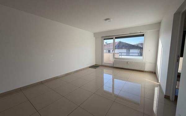 Appartement à vendre    2 pièces •  Saint-Julien-en-Genevois