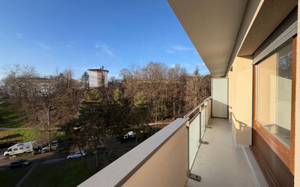 Appartement à vendre    2 pièces •  Saint-Julien-en-Genevois