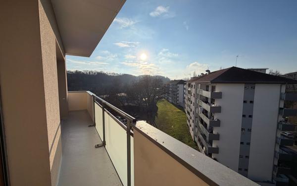 Appartement à vendre    2 pièces •  Saint-Julien-en-Genevois